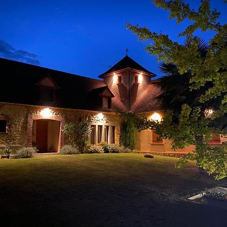 Bed and Breakfast Domaine Des Pierres Trouvees Saint-Vincent  Exterior foto